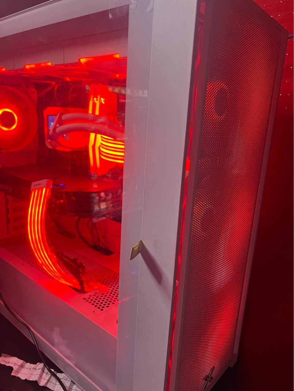 Cpu  Ryzen 7 5700x 
Ram 2*8 3600HZ RGB 
Mathbord b550mk gigabyte
Pawer 700w
Cooler 360 3fan
2 kebl rgb 
SSDm2 Lexar 1tb
Hdd 500gb أربيل, العراق


**إذا كنت صاحب هذا الإعلان وتريد حذفه لأي سبب، رجاءا أرسل رسالة إلى الدعم الفني**