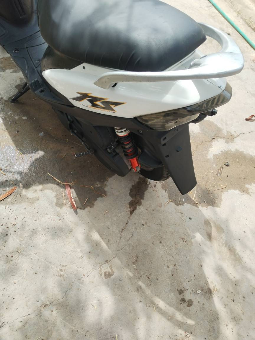 الهم صلي على محمد وآل محمد دراجه ماكس للبيع شلعه ومعدل ونعومه كهربائيات كله شغاله مكينه مامفتوحه سلف وهندر اي وقت مكان الدراجه حله شارع أربعين رقمي *********** السعر500بيها مجال حلة, بابل
