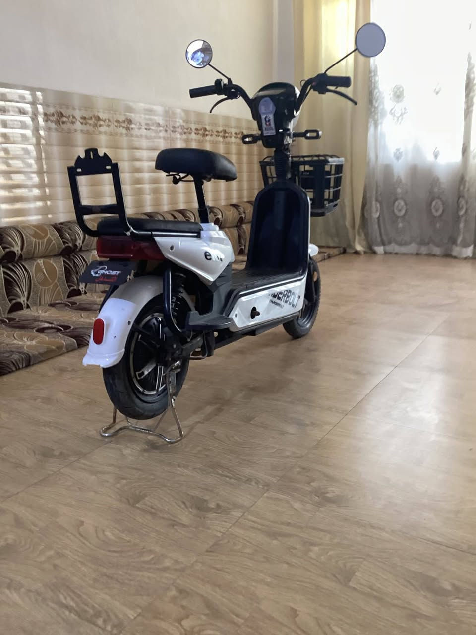 السلام عليكم بايسكل شحن حديث البايسكل مايشتغل ماعرف اشبي سعره 100الف قفل مكاني كربلاء ***********
