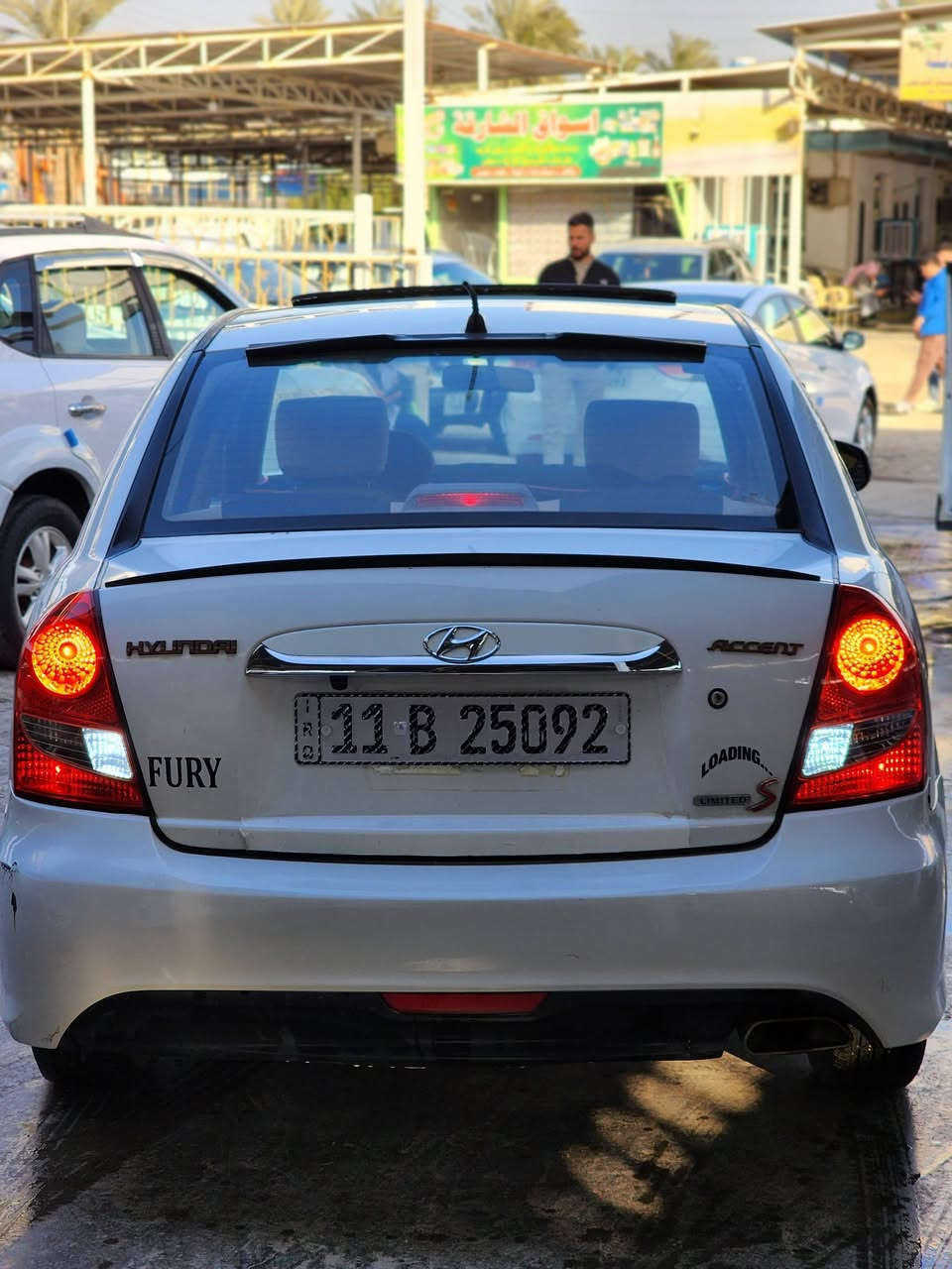 اكسنت موديل 2011 خليجي 
بغداد بأسمي 
السياره فول عده البصمه 
محرك 1600
السياره جاهزه من كلشي 
السياره بيهه صبغ جمالغات الخلفيه وجنطه صبغ  السعر 87 ورقه وترهم قصط 
مكان السياره بغداد اليوسفيه 
***********
***********
