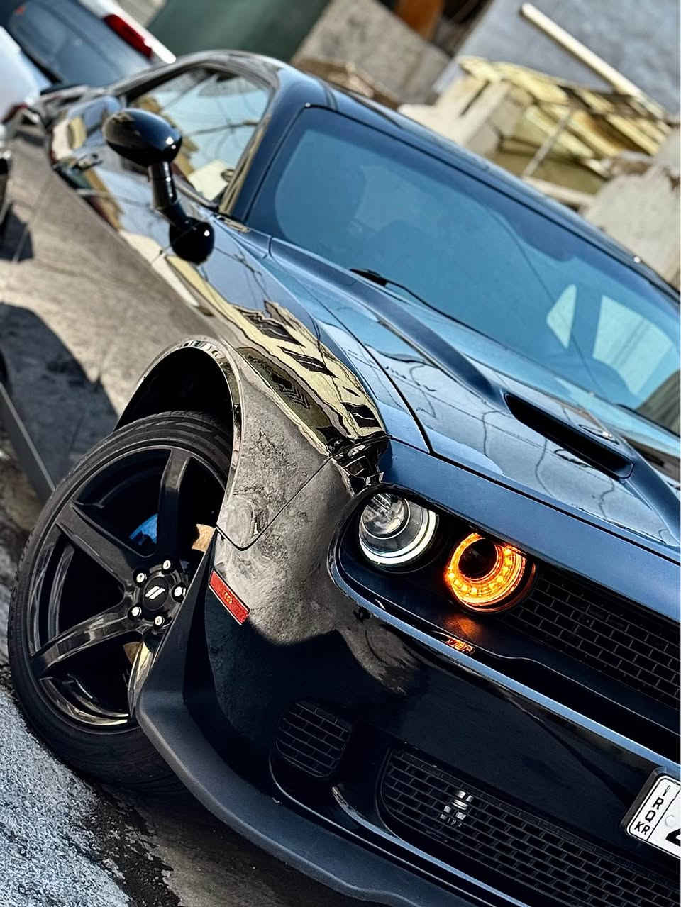 Dodge chalenger 2016 SXT 
محرك ٦ سلندر
سياره بدون حادث بدون ارباك
فقط شبر جاملغ خلفي صبغ و جاملغ امامي سائق مصبوغ
بدون دواخل بدون ارباك
الف دينار مابي مصرف
سياره ب اسمي فحص هزه سنوي كلها جديد
واتساب / *********** رقم اربيل مكان سياره اربيل
 كلين داخل بوه تةنها بستيك جاملغى دواوه و جاملغيكي پيشى سبوغه بى زورى بى ارباك نرخى ١٤٢ وةرةقة و كةميك مةجال  شوين هةولير أربيل, العراق
