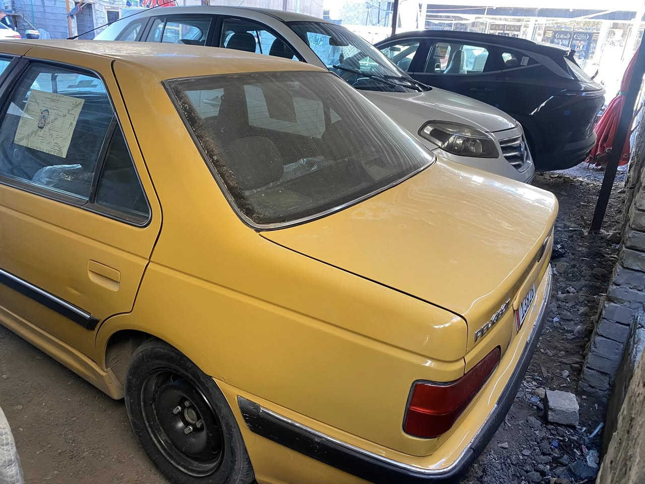 السلام عليكم بيجو بارص ١٥ للبيع او مراوس 
سياره نضيفه وجديده 
بيها جاملغ وبنيد
تخم تاير صدر جديد 
تبريد ثلج 
بيها رنكات وداينمو 
سعرها 37 وبيها مجال حك الجيه 
***********
