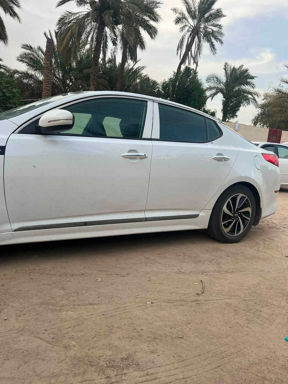 كيا أوبتيما ٢٠١٥ أمريكي تبديل بنيد  جاهزه على أيدي مكان السياره سوق الشيوخ الاتصال ***********
