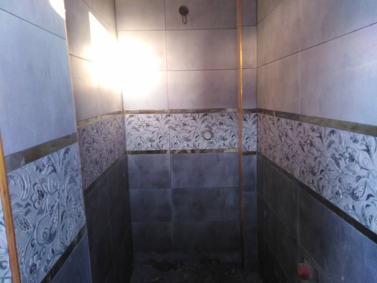 السلام عليكم
خلفه سيراميك وجميع أنواع إلا أرضيات وتغليف الدرج متفرغ حالياً


**إذا كنت صاحب هذا الإعلان وتريد حذفه لأي سبب، رجاءا أرسل رسالة إلى الدعم الفني**