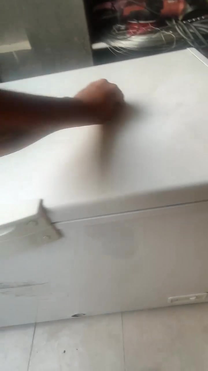مجمده نضيفه شغاله ماطورشغال بس عوزهه غاز سعرهه 125
***********
