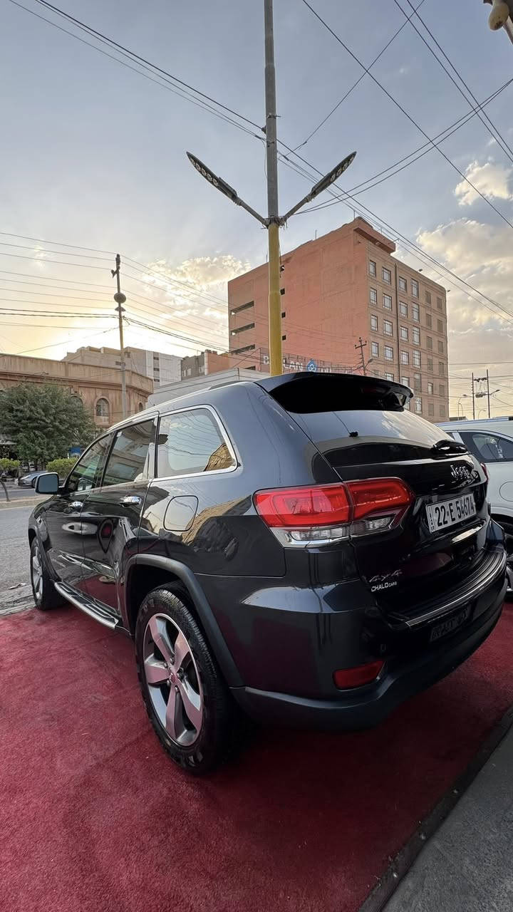 للبيع جيب موديل 2016
لمتدد بلص داخل اسود 
رقم اربيل الجديد
هزه وسنويه وارقام كله جدد وباسمي 
ماشيه 138 الف كيلوا
السياره فول مواصفات واحد على واحد
كشنات امامي تدفئه وتبريد والخلفيه تدفئه
شاشه كار بلي  
بنوراما 
كشنات خزن   
ستيرن هيتر وكهرباء
حساس ورادار خلفي 
امرايات هيتر وقلابه ويه البك 
السياره بدون اي نقص
محرك وكير كله بشرط
دهن كير جديد 
تخم تاير جديد  
باتري  جديد 
فيت بم  جديد 
صدر امامي وخلفي كله جديد 
شرط بدون الف دينار مصرف

بيه فقط باب خلف السكن صبغ بدون دواخل بدون اريباك
قطعه وحده يعني  

مكانه اربيل 
 
الاستفسار على الرقم 
***********

السعر ب240 وبيه مجال
