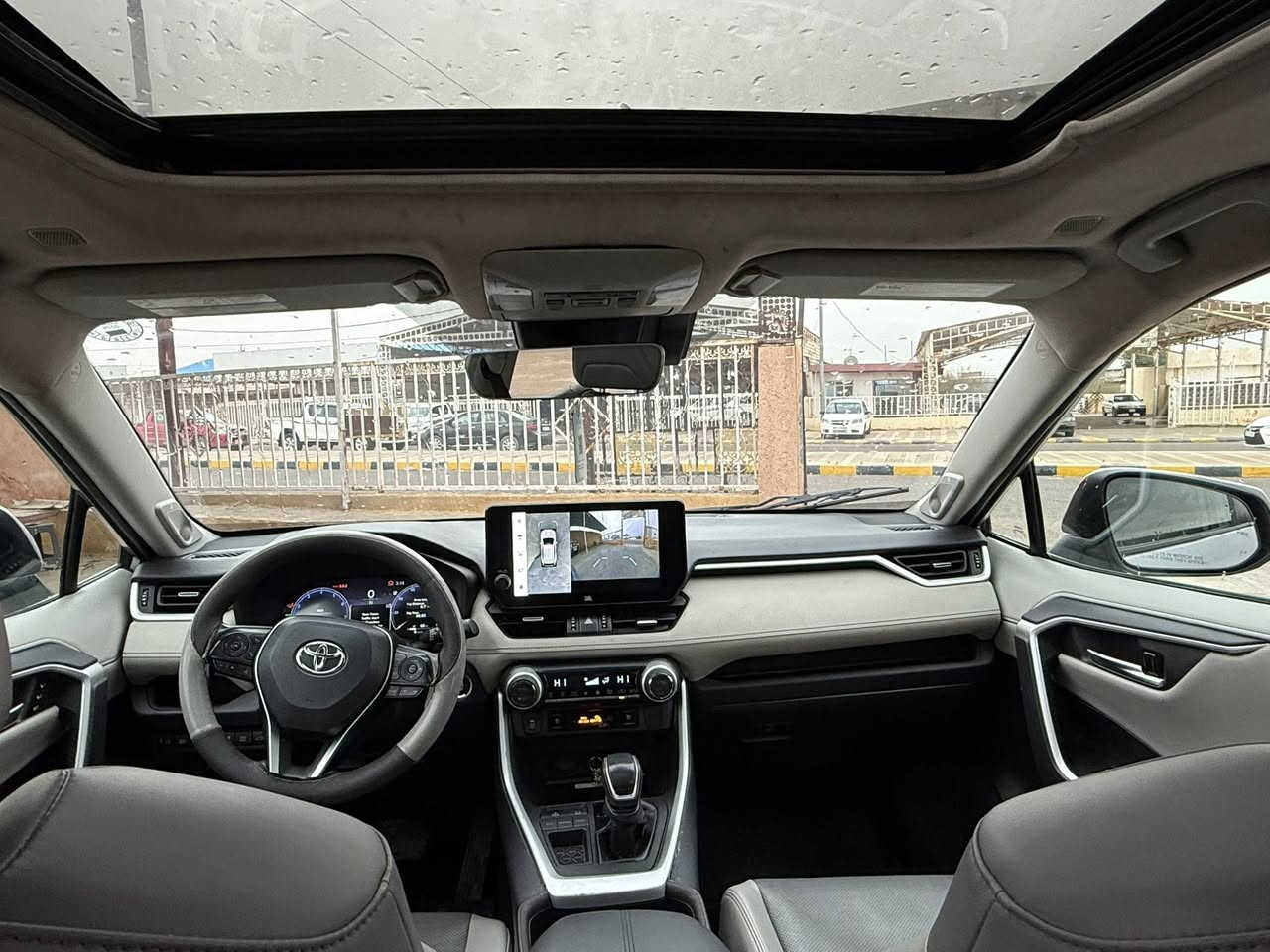 السلام عليكم للبيع بسعر مناسب ب193 وبيها مجال
ويرهم مراوس 
تويوتا راف فور Rav4 
الموديل  :2023  وارد امريكي
سونار مرفق بل منشور وشاصي هم موجود 
الموصفات :اعلى فئه 1/1
* اللون : سلفر 
* عدد المقاعد :  5 راكب
* المحرك :  2500 بانزين
* الرقم : سليمانيه شرط تحويل 
هزه وبرد جدد
عداد المسافه : 40الف
* ثلاث وضعيات قيادة
* قيادة ذاتية عند المنعطفات
* رادار امامي مانع تصادم
* تحذير الخروج عن المسار
* نظام التوقف الآلي
* تحذير النقاط العمياء
* نظام تحذير عند المنعطفات
* مرايا تعتيم ذاتي
* شاشة لمس كبيرة تدعم اندرويد اوتو وابل كار بلي
* نظام الخرائط   GPS
* المصابيح الأمامية زنون
* كشافات ضباب
* دخول ذكي
تنته 
جنطه كهربائيه 
* بصمة ابواب للدخول الذكي
* مقعد السائق كهرباء
* مكيف خلفي
* بلوتوث
* محدد السرعة التفاعلي
نظام التشغيل والاطفاء الذاتي
نظام البريك الذاتي
عنوان السيارة صلاح الدين تكريت
***********
***********
