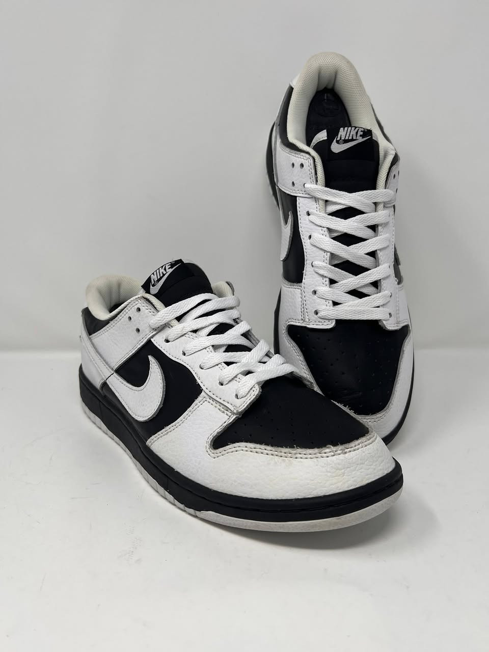 Nike dunk low
باله فيتنامي غير مستعمل قياس 46(30.5سم)، قطعه ستاندرد وتنلبس ويا كلشي، السعر 35 الف دينار، 
ادخل انستا شوف القطع المتوفره خاص
https://www.instagram.com/hermes.storex?igsh=MTQwdWQ4OTZ1YmxoMg%3D%3D&utm_source=qr


**إذا كنت صاحب هذا الإعلان وتريد حذفه لأي سبب، رجاءا أرسل رسالة إلى الدعم الفني**