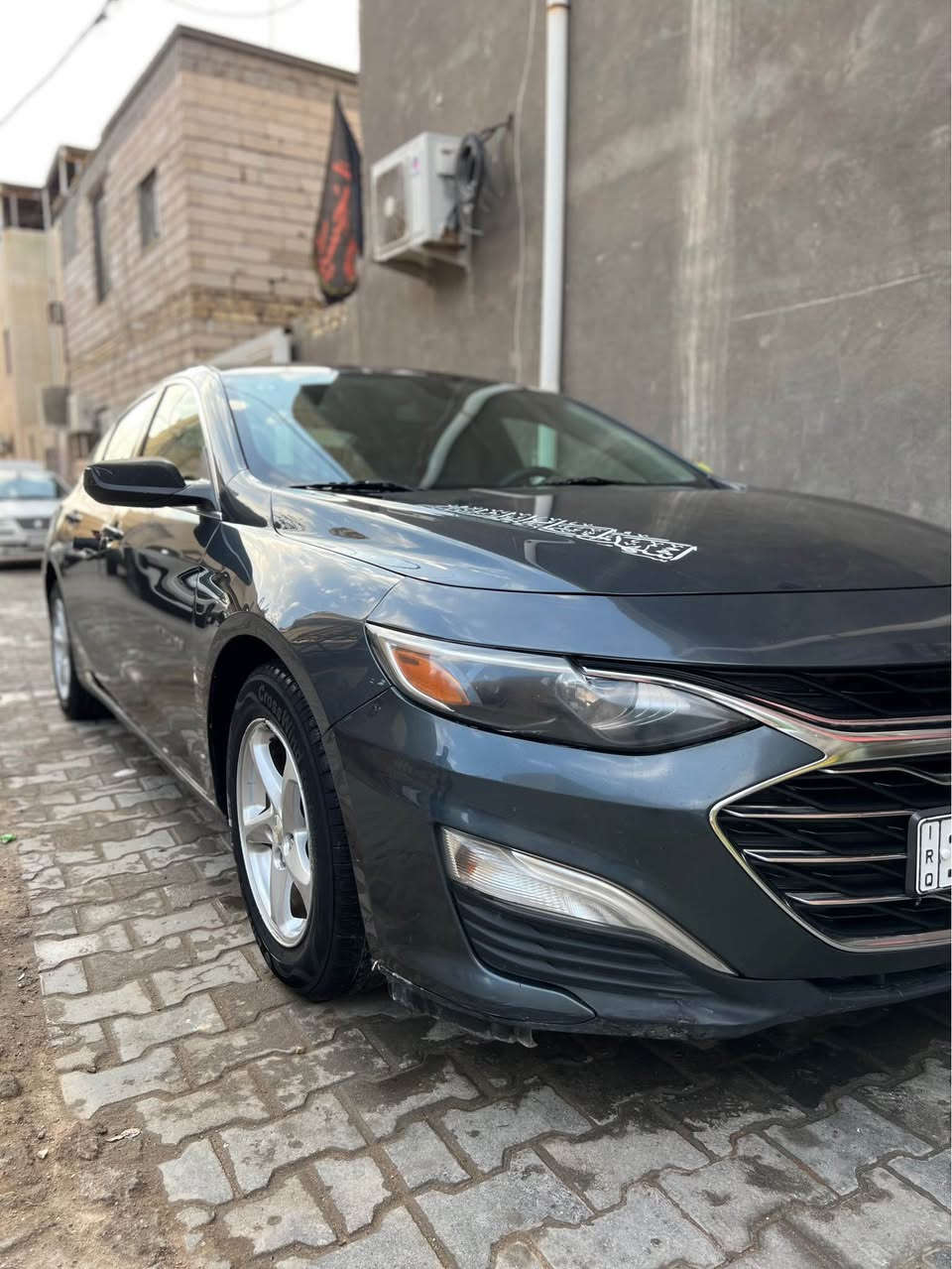 السلام عليكم ماليبو ٢٠٢٠ سياره حره رقم دولي الجديد السياره كفاله ماعدى بارد قليل السياره جاهزه من كل النواحي تبريد تدفئه تحكم استيرن شاشه لايتات زينون حداديه ومكينه وكير وكهربائيات سيارة جاهزه تايرات جدد تجي وتشوف شوف العين  مكان السياره البصرة المعقل 
السعر 120 
رقم التليفون  *********** Singapore
