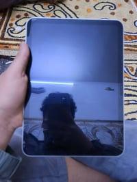 ايباد 11 ذكره 128 بطاريه 99 ضمانه بعدله   7 أشهر سعره 480 وبي مجال بصي...