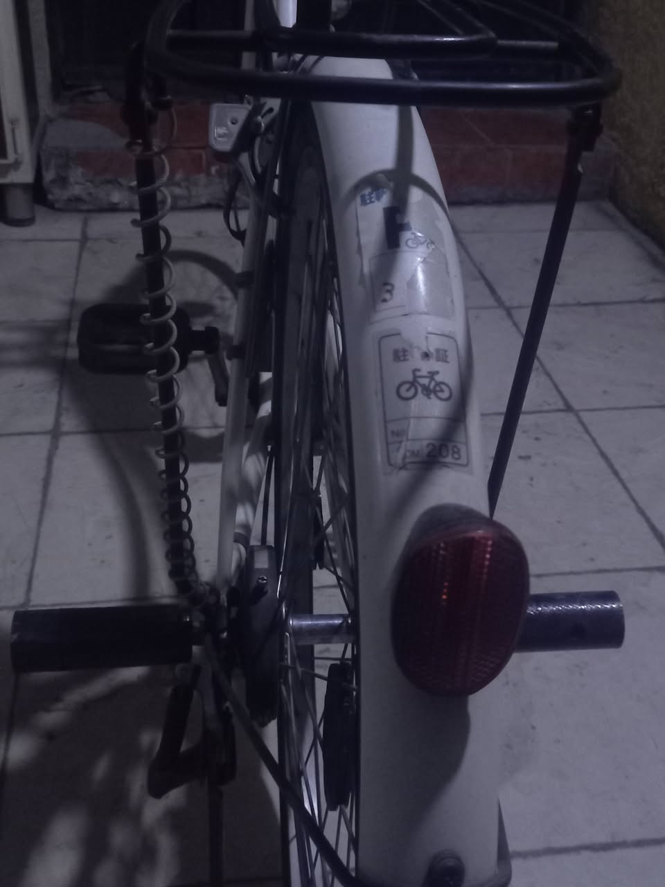 سلام عليكم
باسكل الابيض شركةNA2💯
حجم 26  موديل 2016
تايرات جوابة جدد 🗿
مكان بغداد حي الجهاد .
رقم ***********
هلا سهل  🎭
