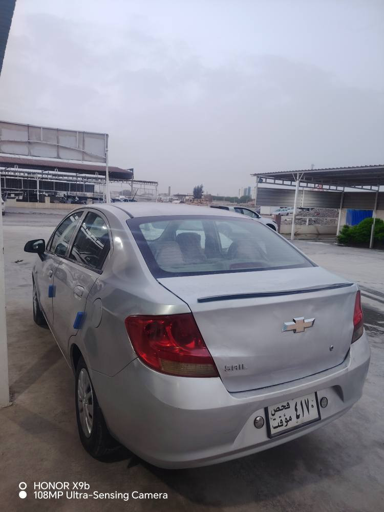 شوفرلیت مودیل 2012 بێ بۆیاخ منفیست 
مکینە زنجیر تبرید سارد و کەرم بەشەرت چوار تایە نوی منفیست و وەکاله یە  کێشەی مەدەنی دزیاری قەرزاری هەموو بشرت سعر 30ورقە 
ژ.م  *********** أربيل, العراق
