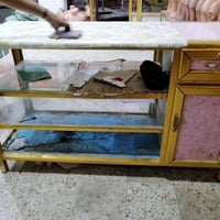 ميز + رف زجاج للبيع  07710830401واتساب