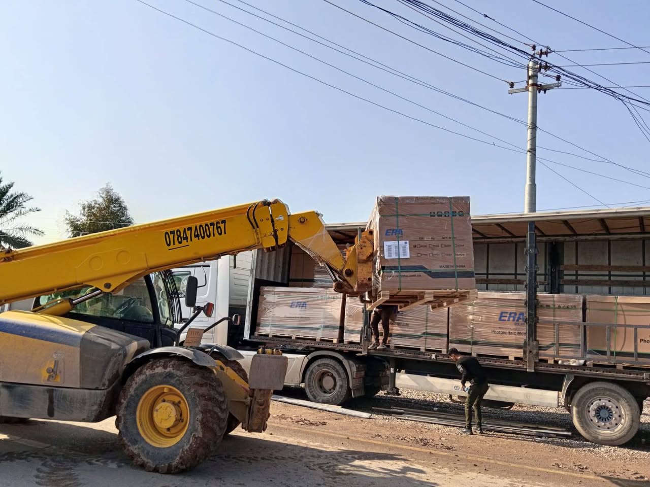 ✨ هناك عروض مميزة من قبل شركة النور الهندسية للطاقة الشمسية على أسعار منظومات الطاقة الشمسية ✨
بسم الله ما شاء الله 🌿
⚡ إنجاز جديد يُضاف إلى سجل أعمال شركة النور الهندسية للطاقة الشمسية ⚡
📍 تم بعون الله نصب منظومة طاقة شمسية متكاملة في:
قضاء الشرقاط – قرية الجميله 
🏡 منزل الأخ  الاستاذ  محمد الجميلي 
🔌 تفاصيل المنظومة: ✅ 15 أمبير نهاري
✅ 15 أمبير ليلي
💡 نعمل في شركة النور الهندسية على توفير طاقة نظيفة، مستقرة، وموثوقة لأهلنا الكرام، مع الالتزام بأعلى معايير الجودة وخدمة ما بعد التنصيب بكل أمانة واحترافية.
🔹 خدمات إضافية تقدمها شركة النور الهندسية:
📦 تجهيز كامل لأصحاب المكاتب والشركات بأسعار جملة تنافسية.
💳 إمكانية التقسيط على منظومات الطاقة الشمسية لتسهيل الدفع على الجميع.
📸 منظومات كاميرات مراقبة عالية الدقة من شركة Tendy العالمية،
📷 بالإضافة إلى كاميرات متحركة (PTZ) بإمكانيات تصوير متقدمة ورؤية ليلية واضحة.
🔧 مركز صيانة متكامل للإنفيرترات والأجهزة الكهربائية، بخبرة هندسية معتمدة.
☎️ للاستفسار والتواصل:
📞 ***********
📞 ***********
📍 الموقع:
محافظة صلاح الدين – الشرقاط – سايدين – قرية الحورية – مقابل محطة الأرجوان
✨ شركة النور الهندسية… ثقة، جودة، وطاقة مستدامة ✨
