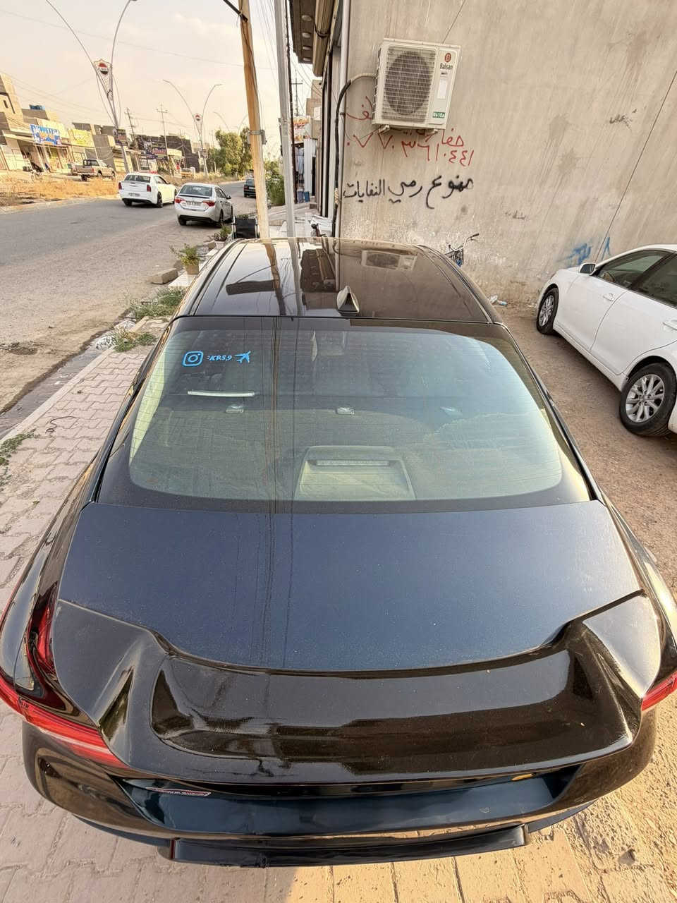 Camery 2018 se plus
كامري 2018 موصفات فول ماعدا بصمة 
فتحة سقف (Sliding Roof)
رادار أمامي ونظام تثبيت السرعة التكيفي
كشنات جلد 
مقعد سائق كهربائي مع دعم للظهر
كير ومكينة شرط 
رقم سليمانية  
اللون ازرق وهذا اللون يتغير مع الضوء 
وارد كندي بيها 3 قطع بونيد و2 جامرلغ 
مع رصعة بالشاصي السكن صوره الضرر مرفقه بالصور 
السعر ؛ 165


**إذا كنت صاحب هذا الإعلان وتريد حذفه لأي سبب، رجاءا أرسل رسالة إلى الدعم الفني**