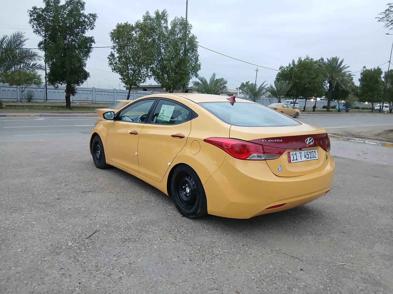 سلام عليكم مرخصة الادمن المحترم النترا وارد امريكي موديل ٢٠١٣  بيها قطعتين تبديل بدون داخل  باقي سياره ليبل واحد 
صبغه أولى سياره. ممعيوده صبغها 
كير مكينه خير من الله  
مكينه ١٨٠٠ دوش
تبريد شغال 
صدر مكفول 
داخل لونين 
تخم تاير جديد 
السعر ٩٣ وبيها مجال كلش قليل
 عنواني بغداد البياع مدينه الذرى  
***********
