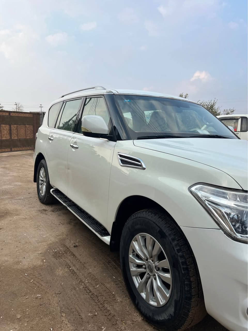 للبيع نيسان باترول مديل 2010 رقم بصرة جديد سنويه لل 2030 بسمي موصفات بصمه تشغيل بصمة ابواب فورويل تبريد مركزي ثلاجه تخم تاير جديد سياره مكفوله من الحادث بيهه صبغ 50 بل ميه اثر جراد مكان البصرة النشوه سعر 185 وبي مجال قليل جداً *********** البصرة, العراق
