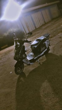 دراجة شحن للبيع الاسم صاعقة  مستعملة شهر واحد بعدهة جديدة السعر 1250 ا...