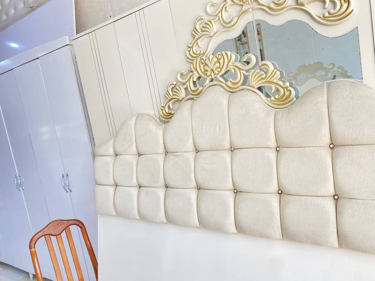 غرف نوم تركيه بي سعار مناسبه لي التوصل***********
