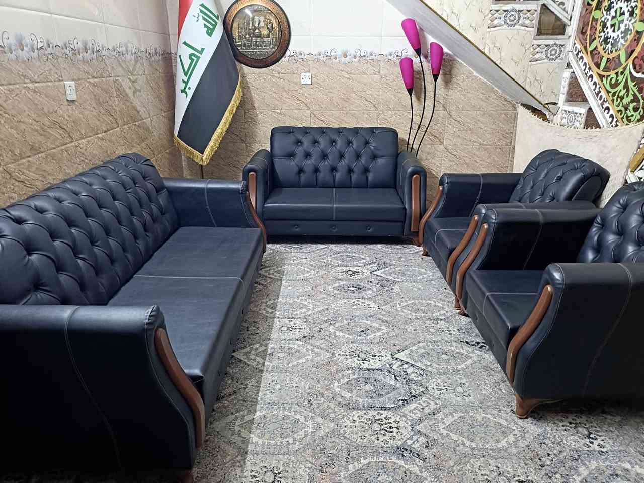 سلام عليكم تخم جلد جديد ما مسخدم 7مقاعد مرجوحه اكبر حجم دبه غاز عنوان بغداد يوجد توصيل كروه ***********
