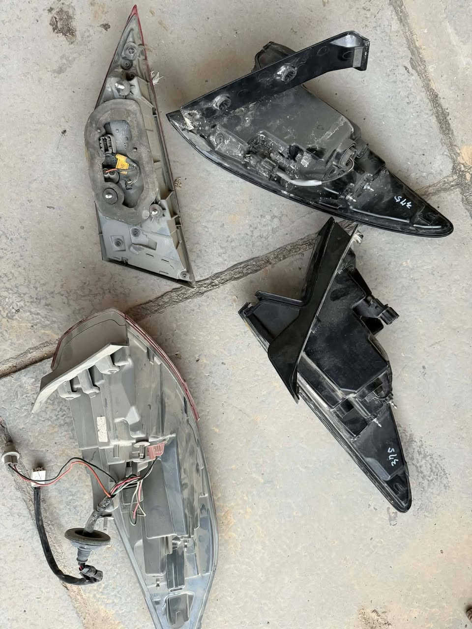 السلام عليكم عندي غراض سياره النترا قيم واخذ


**إذا كنت صاحب هذا الإعلان وتريد حذفه لأي سبب، رجاءا أرسل رسالة إلى الدعم الفني**