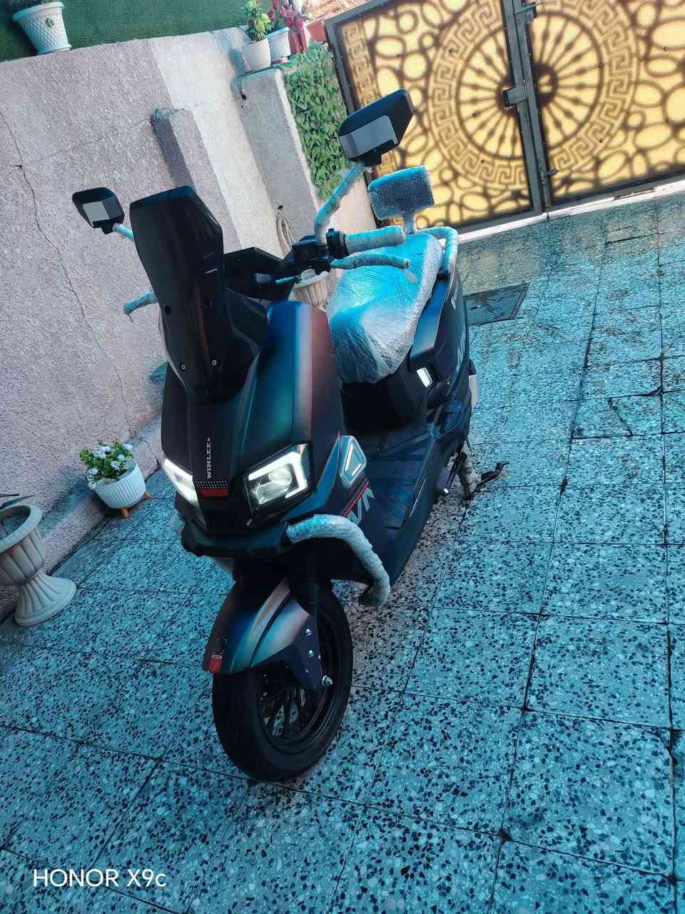 دراجه شحن بعدها جديده  السعر 900 وبيها مجال العنوان بغداد حي الإعلام ***********
