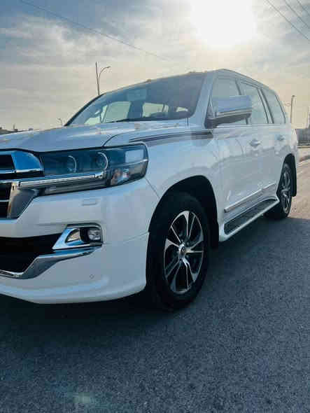 سلام عليكم حبايب لاندكروزر 2020 سياره جديده كلش بمعنى الكلمه ع وضع الشركه سياره ماشيه 75 الف رقم بغداد مكفوله من الصبغ والبارد والشخط السياره بسمي وتحويل مباشر السعر 585 يعني خمس دفاتر وخمسه وثمانين وبيهه مجال قليل الاستفسار الاتصال ع الرقم *********** عنوان واسط كوت
