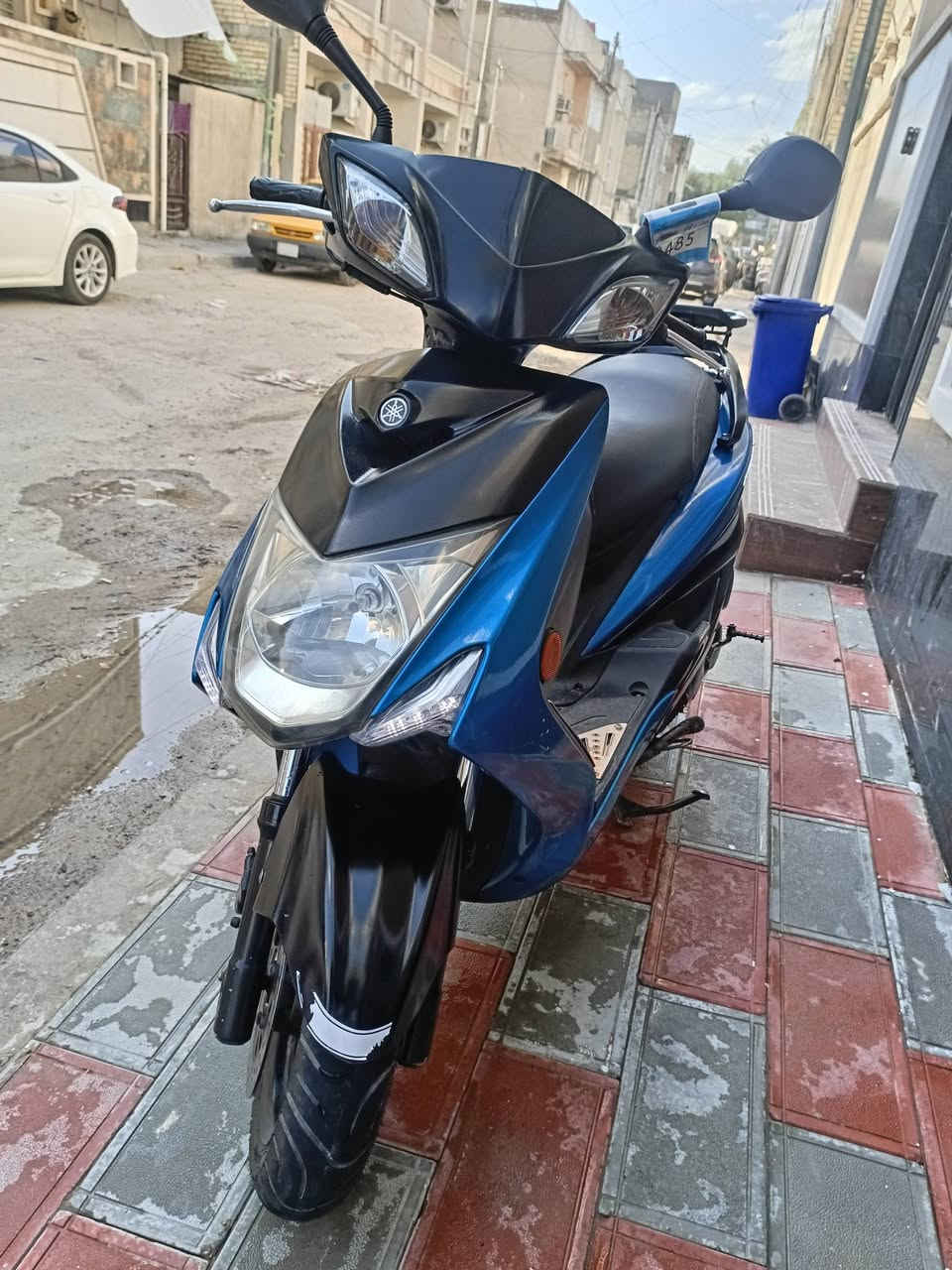 سلام عليكم 
دراجة سكنس لد للبيع فقط بدون مراوس. 

الدراجه الله شاهد نضيفه وحيل حلوه وبعد احلى من تجي تشوفها. 
الدراجه كله بانزين محسن ودهن أمزويل. 

الدراجة كُلها بلادي ومابيها اي نقص، الدراجه تخبل بيها شلعه ومعدل تشك الكاع. 

كلجات بلادية و دبلات بلادية والكفرات بلاديه. 

كلشي بيها شغال تاخذها ماتصرف عليها ربع دينار. 

العنوان بغداد الحرية. 

سعرها:  مليون و550 وبيها مجال بسيط

الميعرف بيهن لحد يكسر بيها ♥️

للأستفسار اكثر:  ***********
