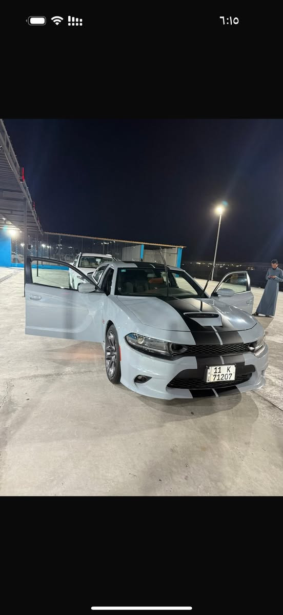 جارجر سكات باك موديل 2022 وارد امريكي
محرك 8 سلندر 6400
ماشيه 37 الف ميل 
فتحه سقف 
كشنات تدفئه والمقود تدفئه 
شاشه كبيره تدعم كار بلي
كشن كهرباء مقاعد قماش 
محرك كير مكفول بشرط 
السياره ستوك شركه برمجه فقط مراوح وسرعه وجدا نظيفه السياره تخم تاير 
الحادث فقط بنيد تبديل شرط بدون ايرباك 
السعر ٢٧٠
رقم الهاتف ***********
