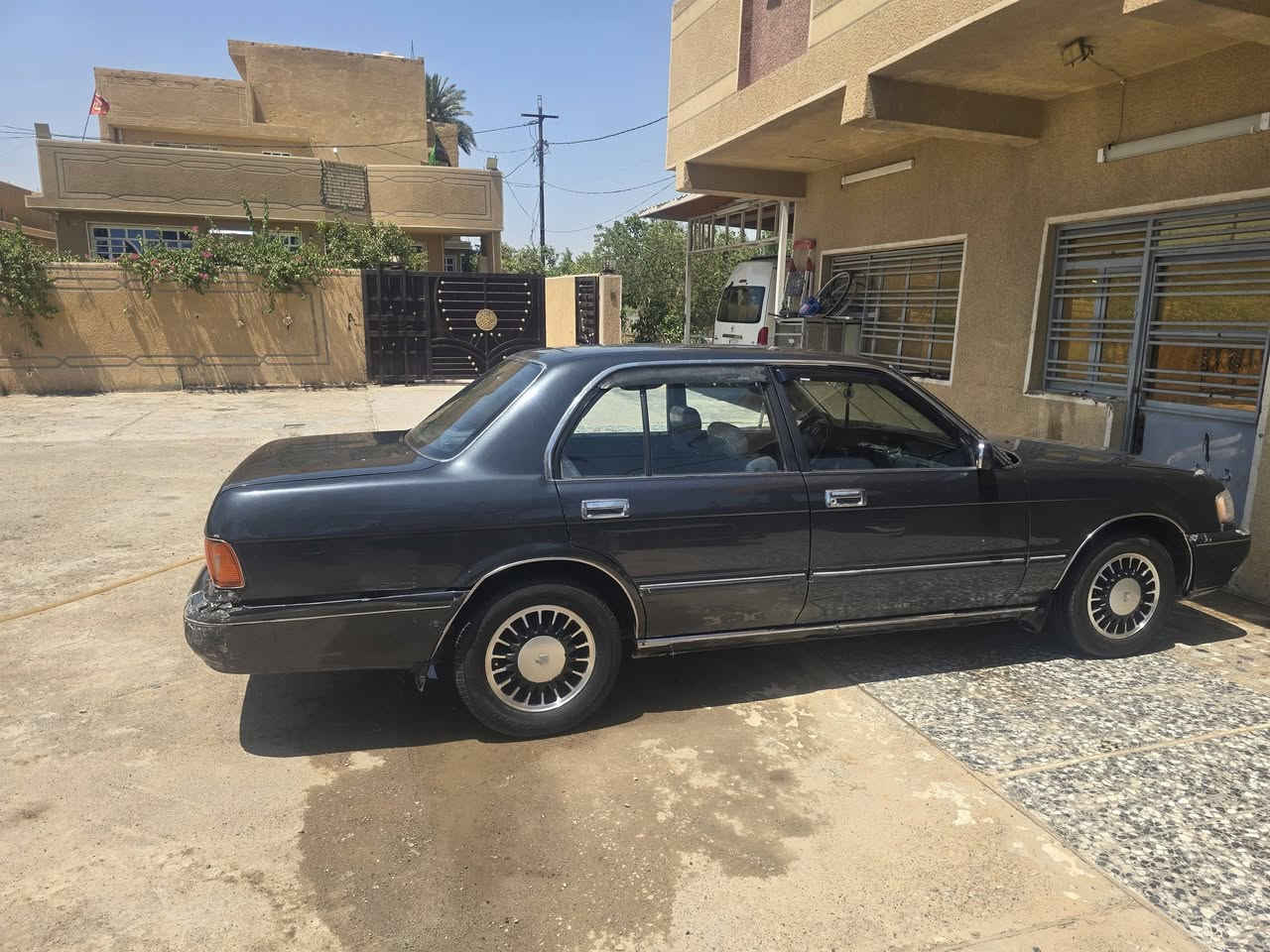 السلام عليكم البيع أرنب طويل محرك ونجي تبريد وية السويج موديل 1995محور رقم انبار دولي  مصبوغة عام الجمالية مكفولةمن ضربة وكص ونقل جثة تحويل ثاني يومالسعر 55وبيهة مجال التصال عل الرقم *********** او
***********
