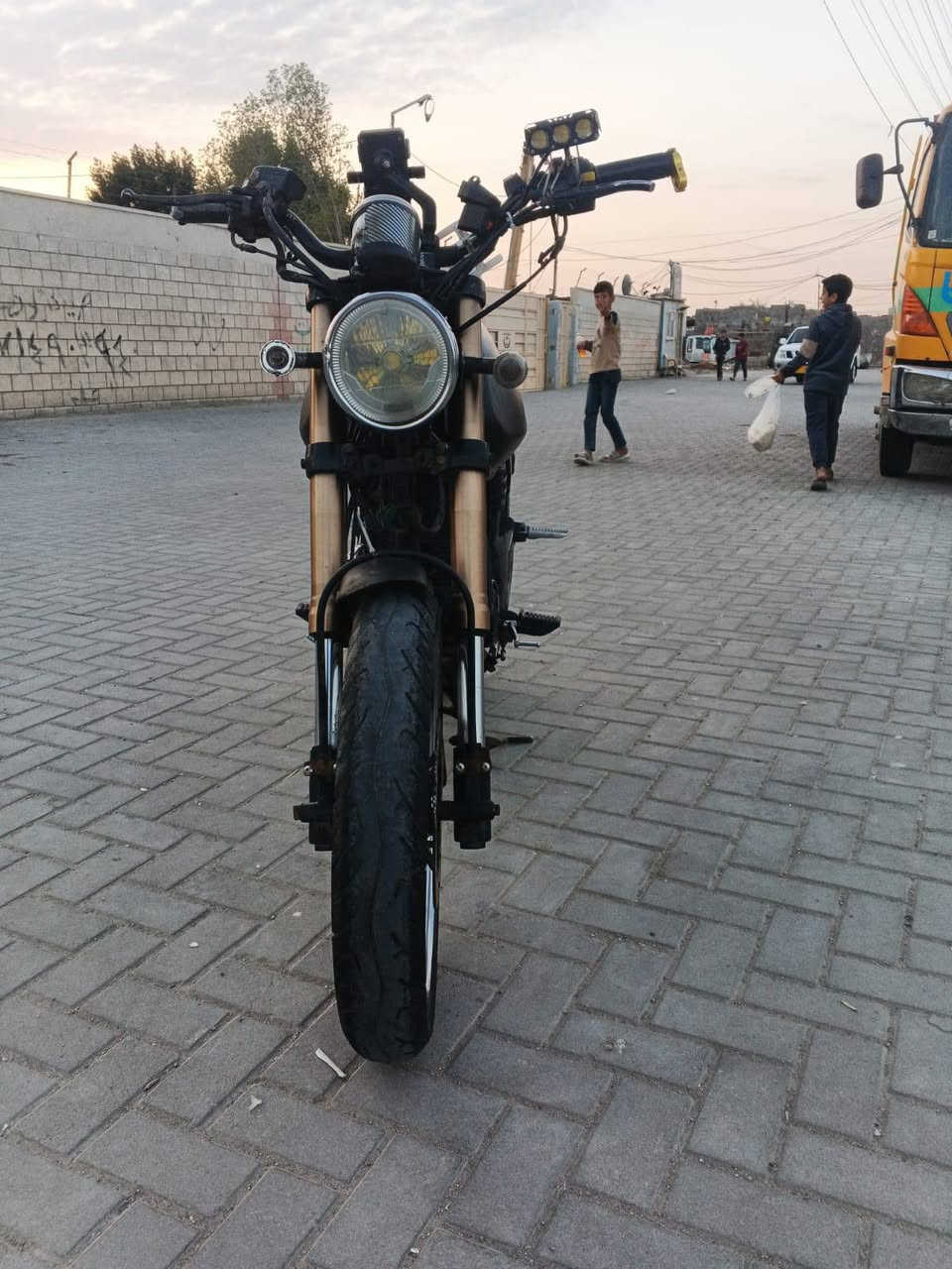 السلام عليكم دراجه دايون لايتي رقم وسنويه بأسمي تحويل مباشر دراجه بيهه صوت بصفحه ال كلجات سعرهه مليون و700 وبيهه مجال بسيط ***********. واتساب فقط
