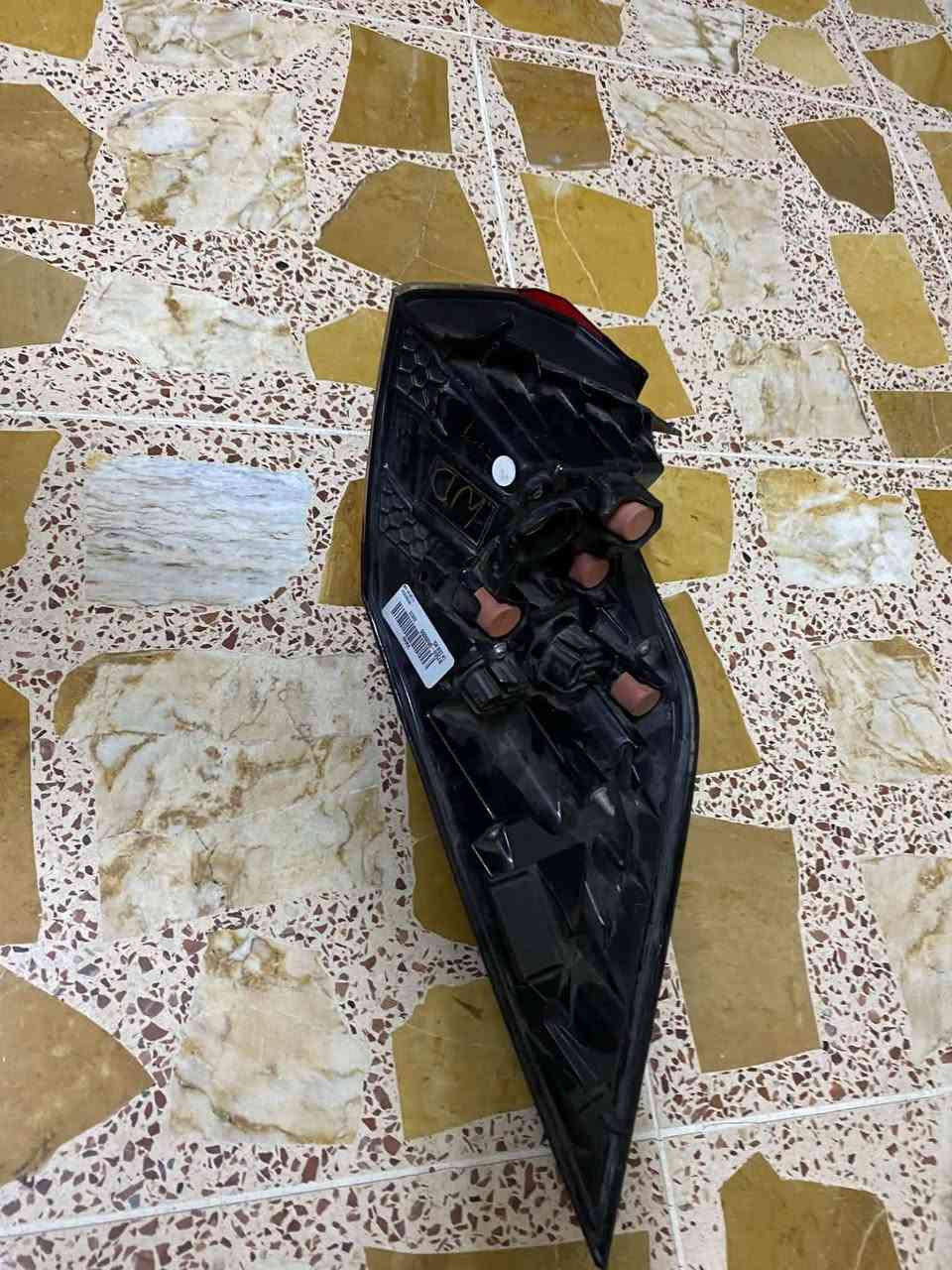 السلام عليكم للبيع بك لايت رافور بلادي من موديل 19الى25العنوان كركوك رقم الهاتف ***********
