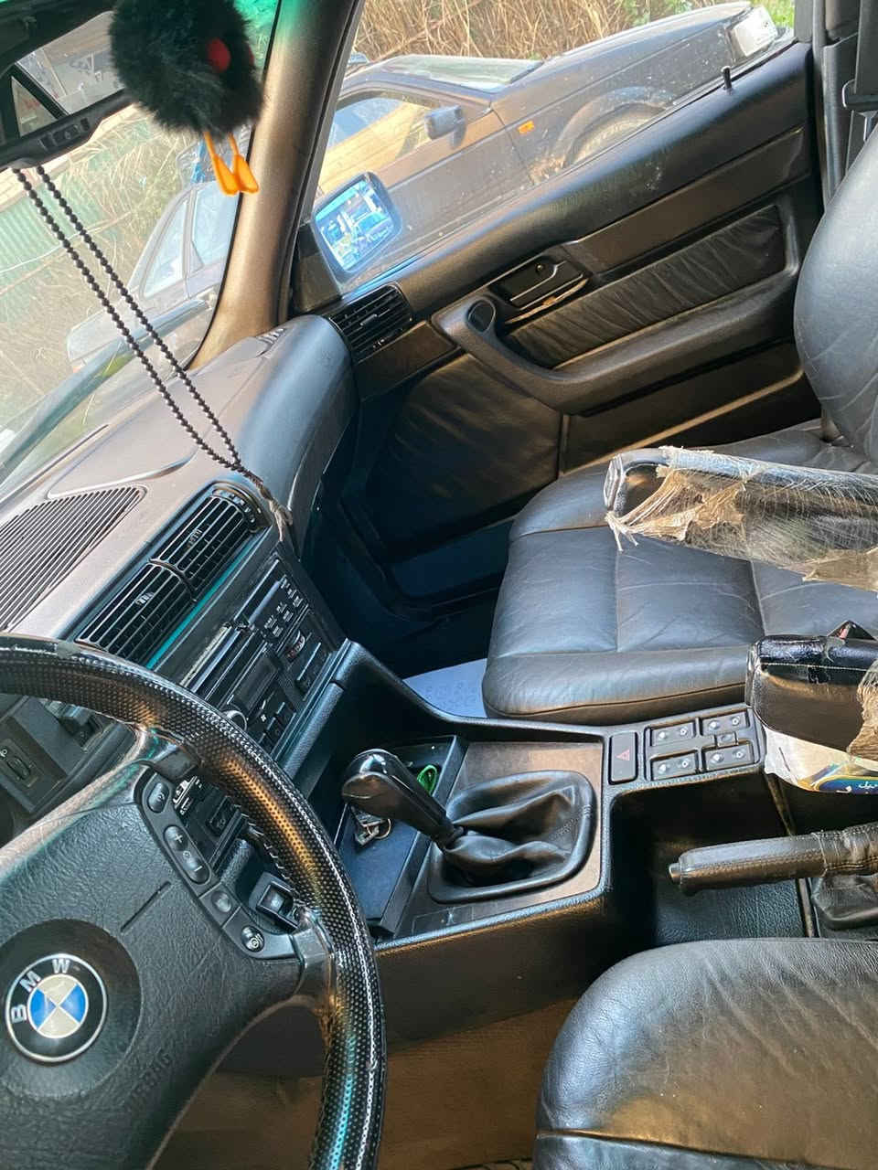 بي ام دبليو للبيع موديل 91 السياره خير من الله ونضيفه
الاتصال***********
