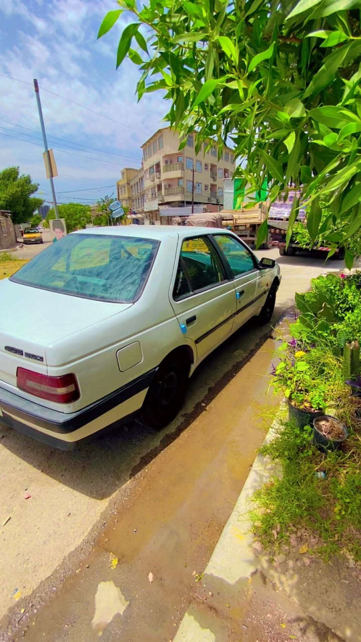 السلام عليكم مكلف بل نشر هذا رقم صاحب سياره )***********) نتصال او وتساب ) بيجو جيلكس مديل ٢٠١٢ خصوصي رقم بغداد مشروع وطني سنويه جديده غرمات مصفره ) لا ضربه ولا تبديل مكينه بدون تبخير كير مكفول كهربيات شغاله تخم تاير سياره مال بيت ) عنوان بغداد الحريه سعر ٤١
