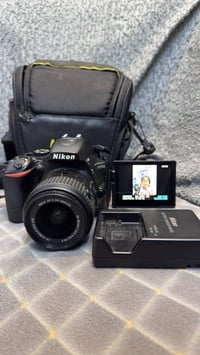 نيكون D5500 • شتر ٢١ ألف • عدسة 18-55 VR