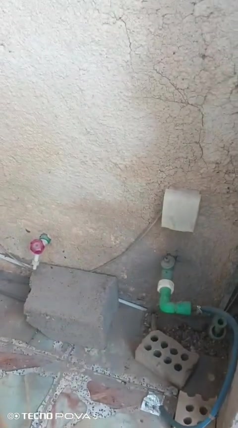 اسلام عليكم موجود بيت لايجار في الدورة هورجب استفسار علا هاذا الرقم0785049427واتسابب
