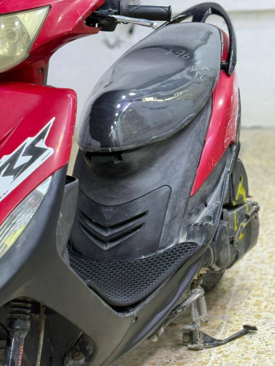 سلام عليكم دراجه عدله مال رمبه بلاديه مختمه ختم واحد  مكفوله مامفتوحه تجي  جيب فيتر وتفحص  دراجه مستعجل علئ بيعته  السعر 700  مكاني الدوره ابو دشير  رقم ***********
