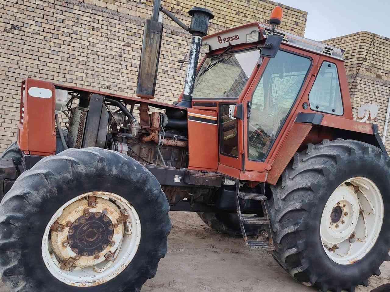 سلام عليكم فيات 160 للبيع فول عادي اكسن لطش شرط الكفالة جاهزه للعمل  العنوان ميسان قضاء المجر الكبير  الاتصال  والاستفسار ***********
