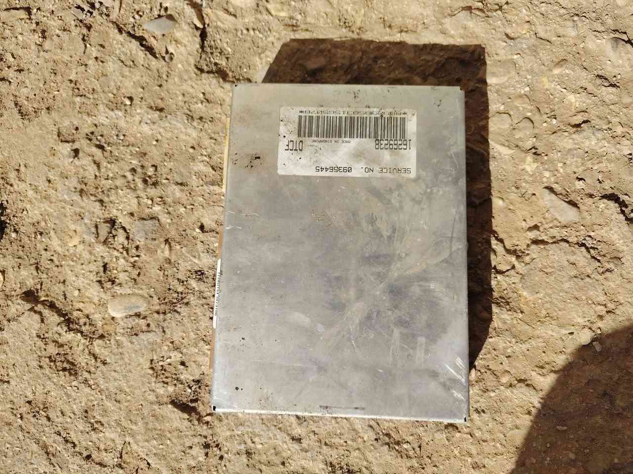 غراض لومينا 2004 محرك 3800 مكينه وكير وضفيرة وعقل وراديتر ومراوح شغالات كلهن وعلفحص الي يحتاج شي يتصل عليه وماقصر وياه ***********
