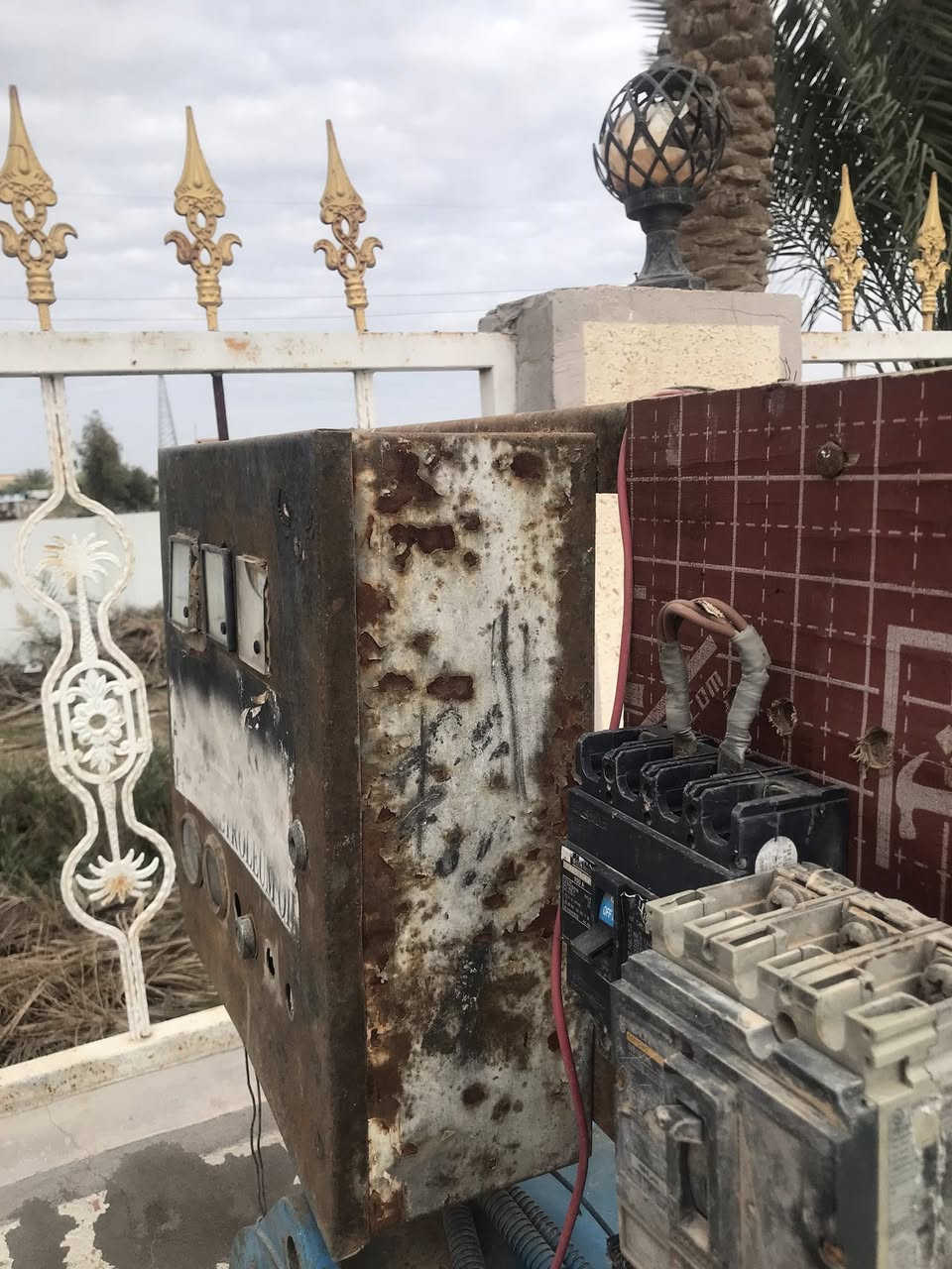 سلام عليكم مولده للبيع فالفو ١٢٥ كيفي ٦ سلتدر جاهزه شغاله ما عايزه برغي ما تنقص ولا نقطه مولده تخبل نضيفه السعر ثلاث ملاين و 750 رقم الهاتف ***********
