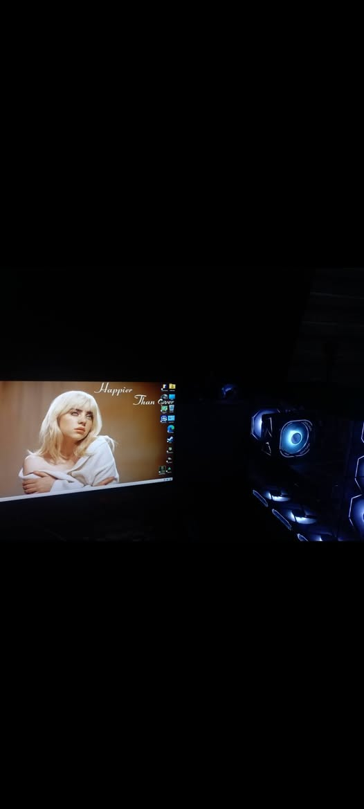 سلام عليكم مثل ما موضح بل صور اي شي تريد تعرفه موجود بل صور بيع فقط كيس وملحقات 1600 بيه مجال  
كربلاء ***********
ماوس هايبر اكس 
جوستك احترافي ريد دراكون 
كيبورد ميكانيكي ريد دراكون 
جوستك إكس بوكس 
جميع القطع موجود الكراتين كلشي
