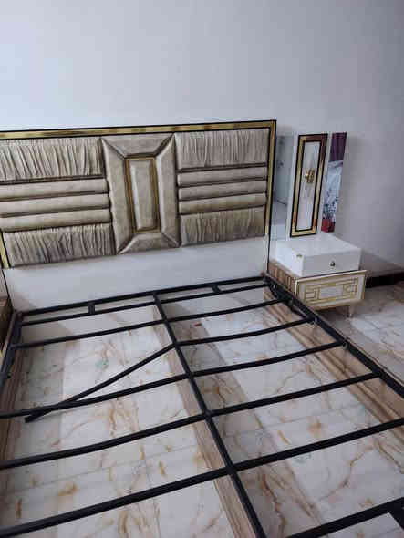 للبيــع نوع الغرفه تركي 
مكان بغداد ناحية الوحدة قرب مدينة بسمايه 
رقم الهاتف / ***********
