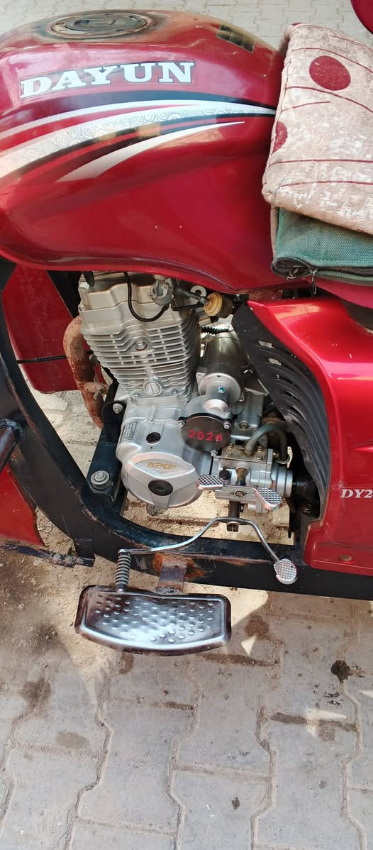 سلام عليكم ستوته دايوان للبيع موديل 20ستوته خير من الله محرك جديد صدر جديد ستوته تخم تاير وراق صوليه ستوته جازه من كلشي ***********
