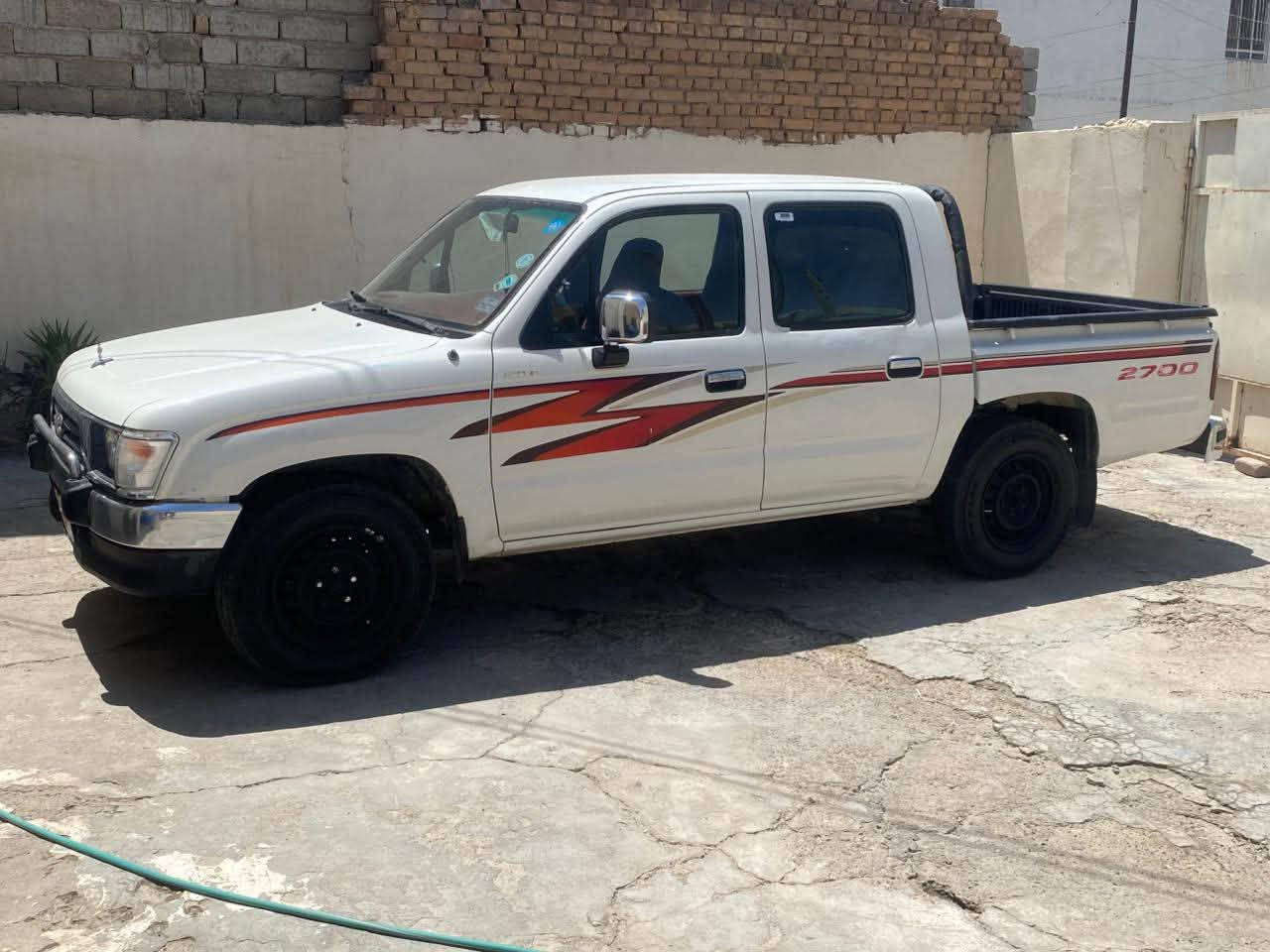 إسلام عليكم اخوان سياره بيكم ٩٩ سياره مكفوله مابيه صبغ ومحركه مكفول وسياره تخم تايرجيلاكس 
والمكان صلاح الدين 
وي ستفسار ع رقم الهاتف***********
