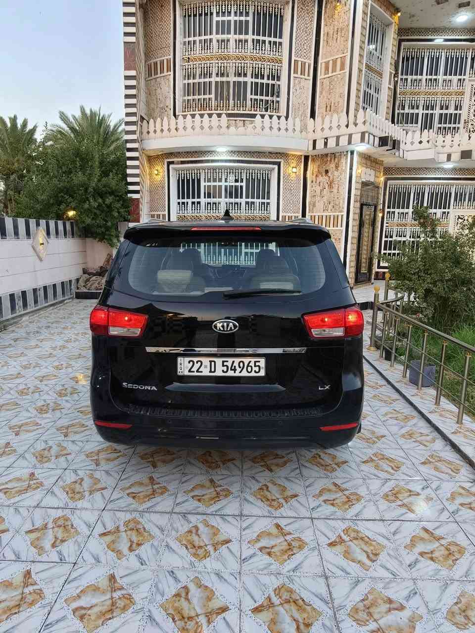 كيا سيدونا  2017 وارد امريكي فول مواصفات عده فتحه صبغ ثلاث قطع بدون دواخل مكينه سته سلندر سبعه راكب ثلاث قطع تبريد جلد بيبان كهرباء هيترات بالكشنات كشنات كهرباء شاشه كاميرا حساس مواصفات في اي بي سياره جديده تخم تاير حداديه جير مكينه كله بشرط السعر140هاتف***********
