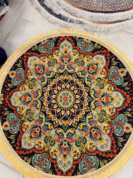 مفرش ثريدي دائري قياس

 1.50×1.50   القياس الكبير

بسعر 10 الف فقط

العنوان الشارع العام طريق شطره نصر قرب سايلو النصر

***********
***********
