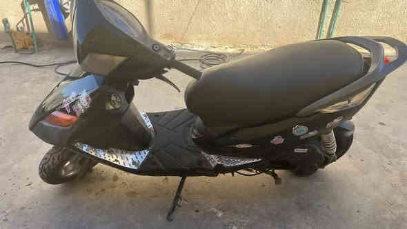 السلام عليكم دراجه لبيع ثعلب مكينه ٥٨ونص كلجات رياضي صالنصهً رياضي كهربائيات كلهة شغاله قبق هندر موجود ول ذيل هم موجود ختم واحد كابريتر جديد سلف جديد قايش جديد باتري جديد وياهة باتري هم ثاني وكابريتر هم ثاني دراجه خير من الله أكفلك مكينه وكفلك سرقه  مكاني بغداد البياع السعر ٣٥٠ قفل رقمي بس وتساب ‭٠٧٧٢ ٥٤٤ ٨٠٩٥‬
