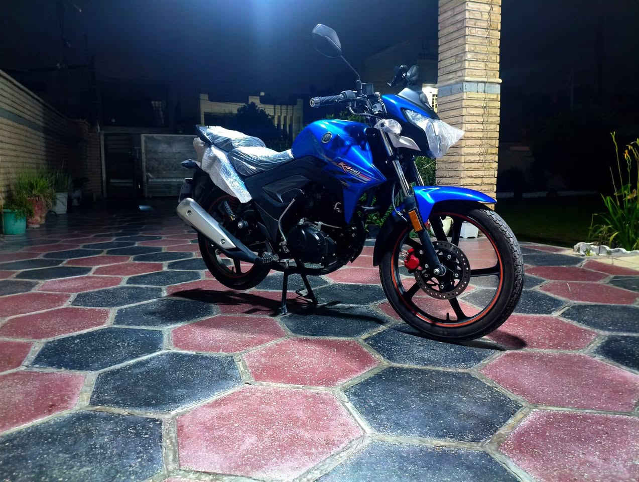 مكلف بل نشر 

السلام عليكم للبيع دراجه هاوجي KA زيرو ماشيه اقل من الف موديل 2023 150cc مرقم بغداد رقم انكليزي جديد هزه جديده سنويه باسمي شرط تحويل بدون وكاله  خزان الوقود 10 لتر تقريبا اقتصاديه بالبنزين العداد دجتال السعر 20 بيها مجال بسيط  للتواصل ***********
