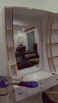 اسلام ؏ــليكم  صالون ويرهم حلاقةرجالي اللبيع صالون جبير كلش 6كراسي و6ا...