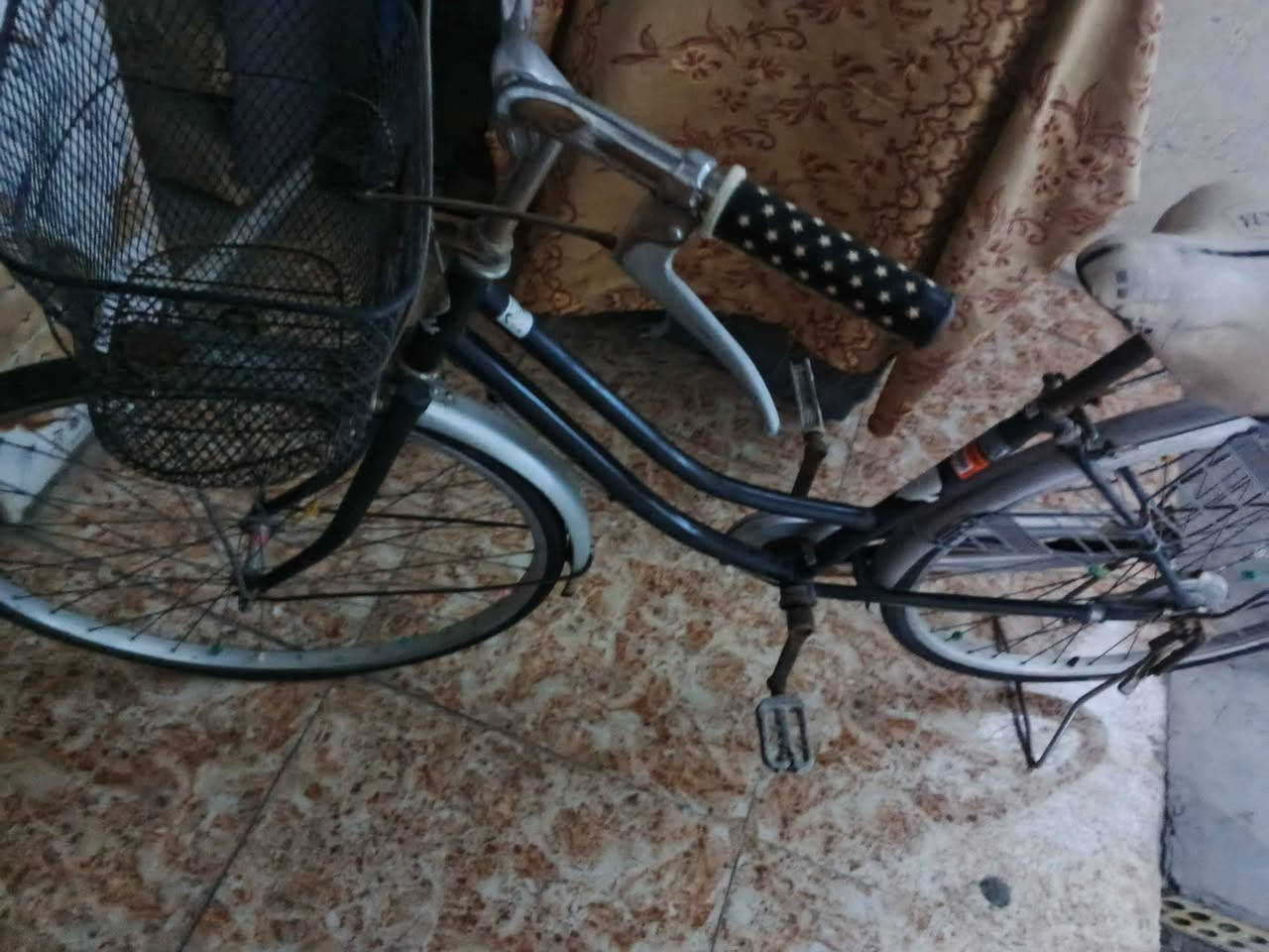 ‎بيسكل سياحي حجم 26  مستعمله سعر 80وبي مجال العنوان القبله‎ البصرة, العراق


**إذا كنت صاحب هذا الإعلان وتريد حذفه لأي سبب، رجاءا أرسل رسالة إلى الدعم الفني**